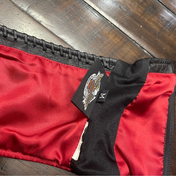 Harley-Davidson leather Halterfringe Black and Red Graphic Crop Top - Picture 6 of 16